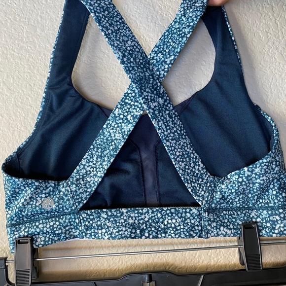 Lululemon In A Flash Bra ll - Picture 5 of 6